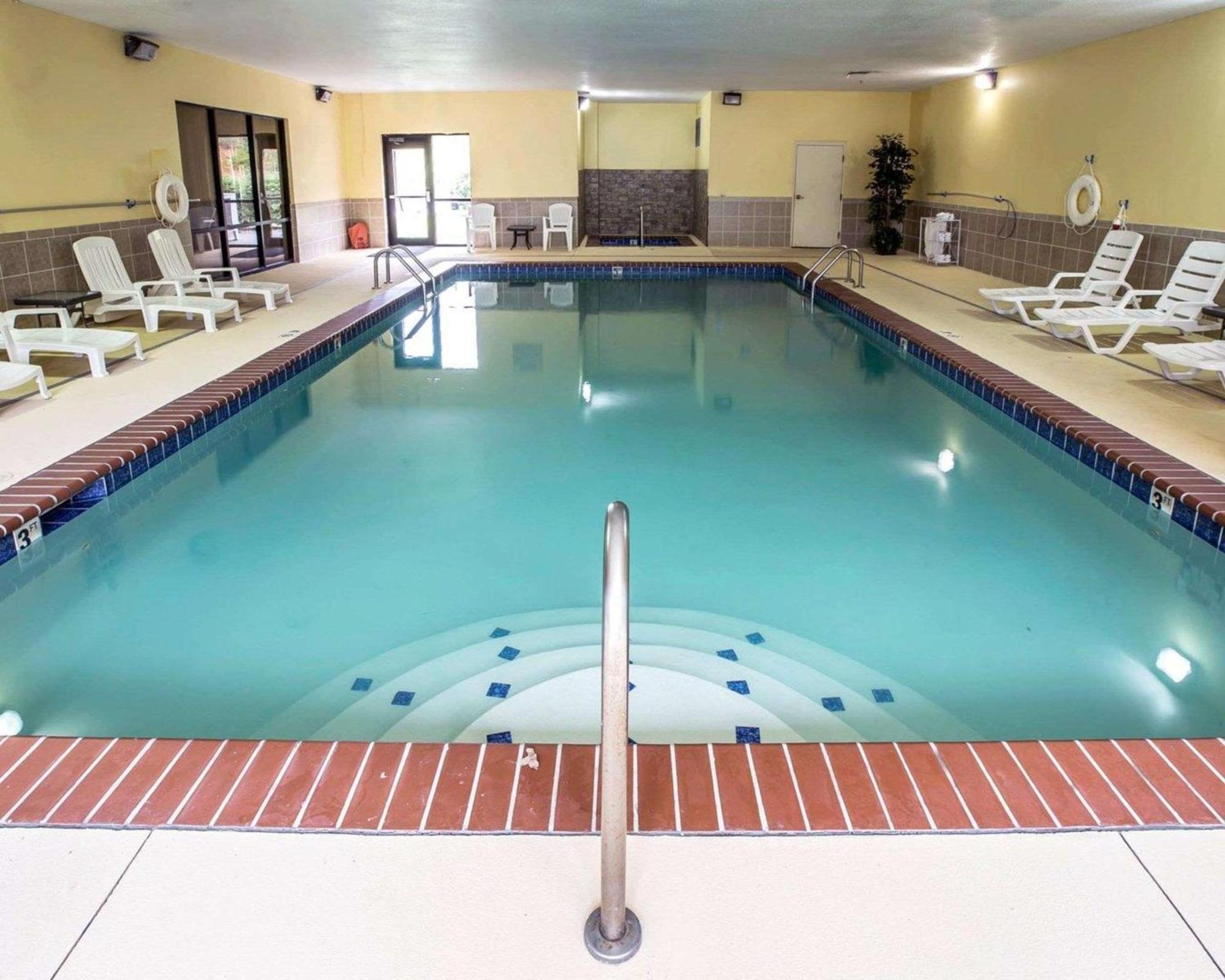 Comfort Inn & Suites Rogersville Exteriér fotografie